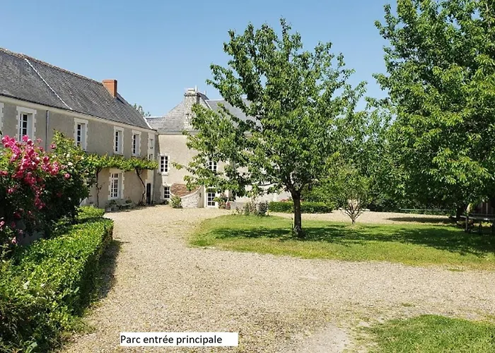 Nouveau! Propriete Historique Avec Piscine, Proche Chateaux De La Loire Et Futuroscope