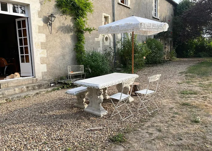 Nouveau! Propriete Historique Avec Piscine, Proche Chateaux De La Loire Et Futuroscope 빌라
